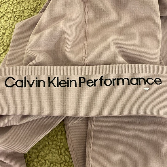 Calvin Klein Performance Light Purple Leggings: S - Picture 4 of 5